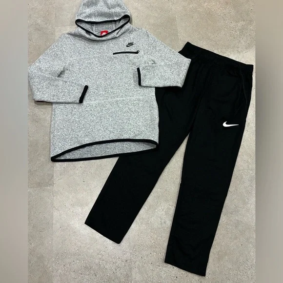 Womens NIKE Hoodie Sweatshirt & Athletic Pants, sz Small - Picture 1 of 3